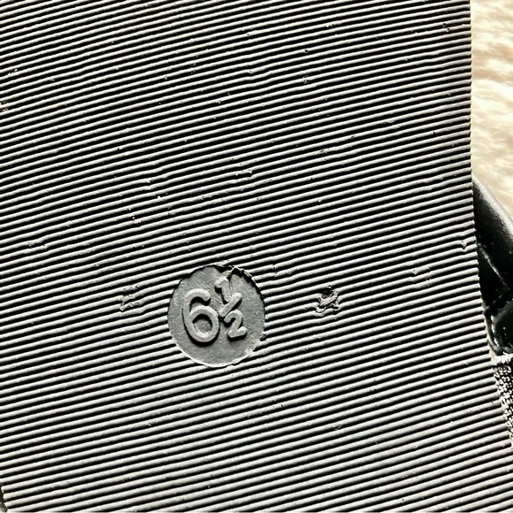 Like new classic simple black strapped sandals by A New Day size 6.5 - Picture 6 of 6